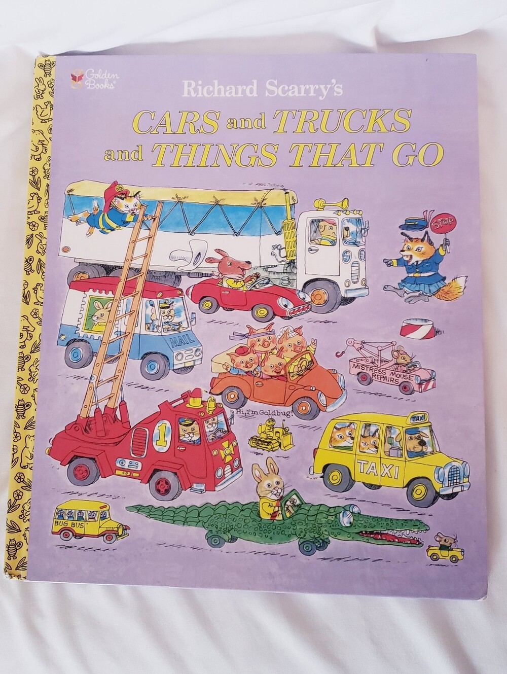 Richard Scarry's Cars and Trucks and Things That Go Children's Book